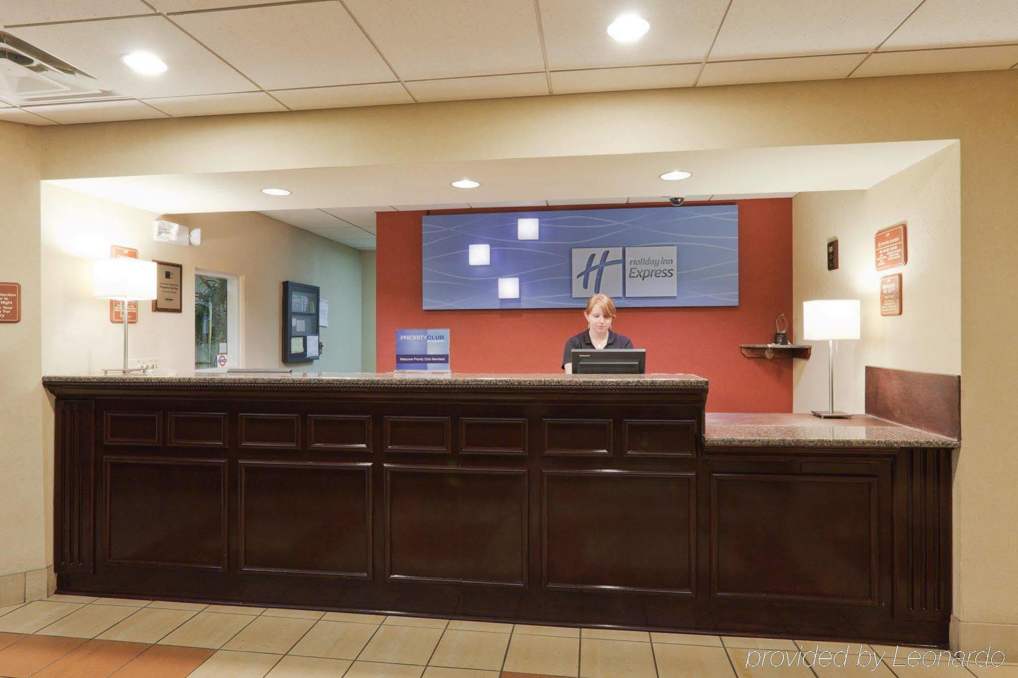 Holiday Inn Express & Suites - Oxford By Ihg Interieur foto
